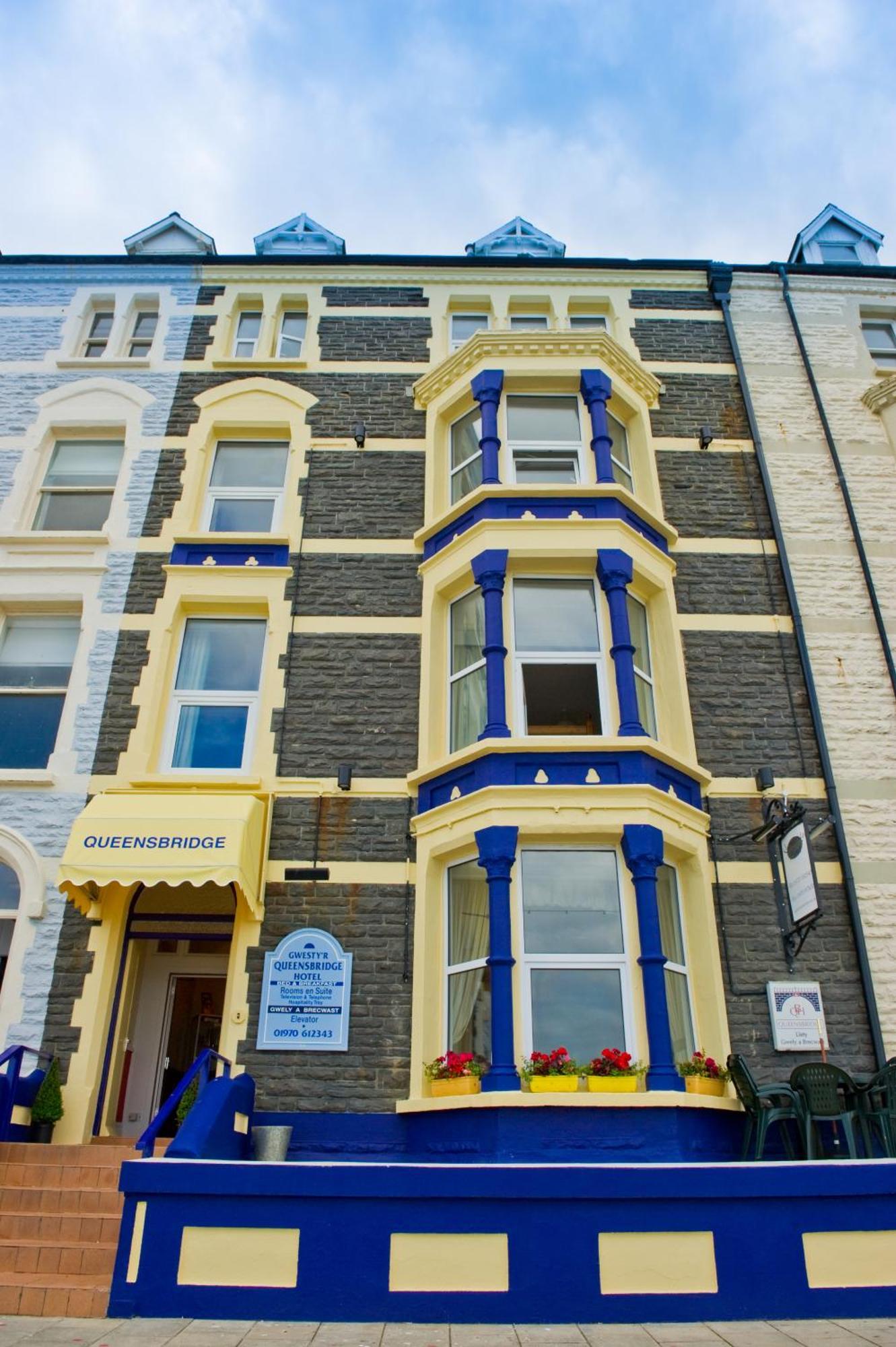 אבריסטוויט Queensbridge Hotel מראה חיצוני תמונה