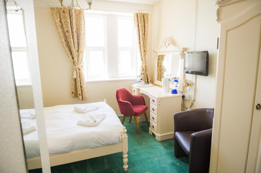 אבריסטוויט Queensbridge Hotel מראה חיצוני תמונה
